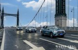 奔驰长轴距GLC SUV：城市与郊外的驾驶乐趣大揭秘